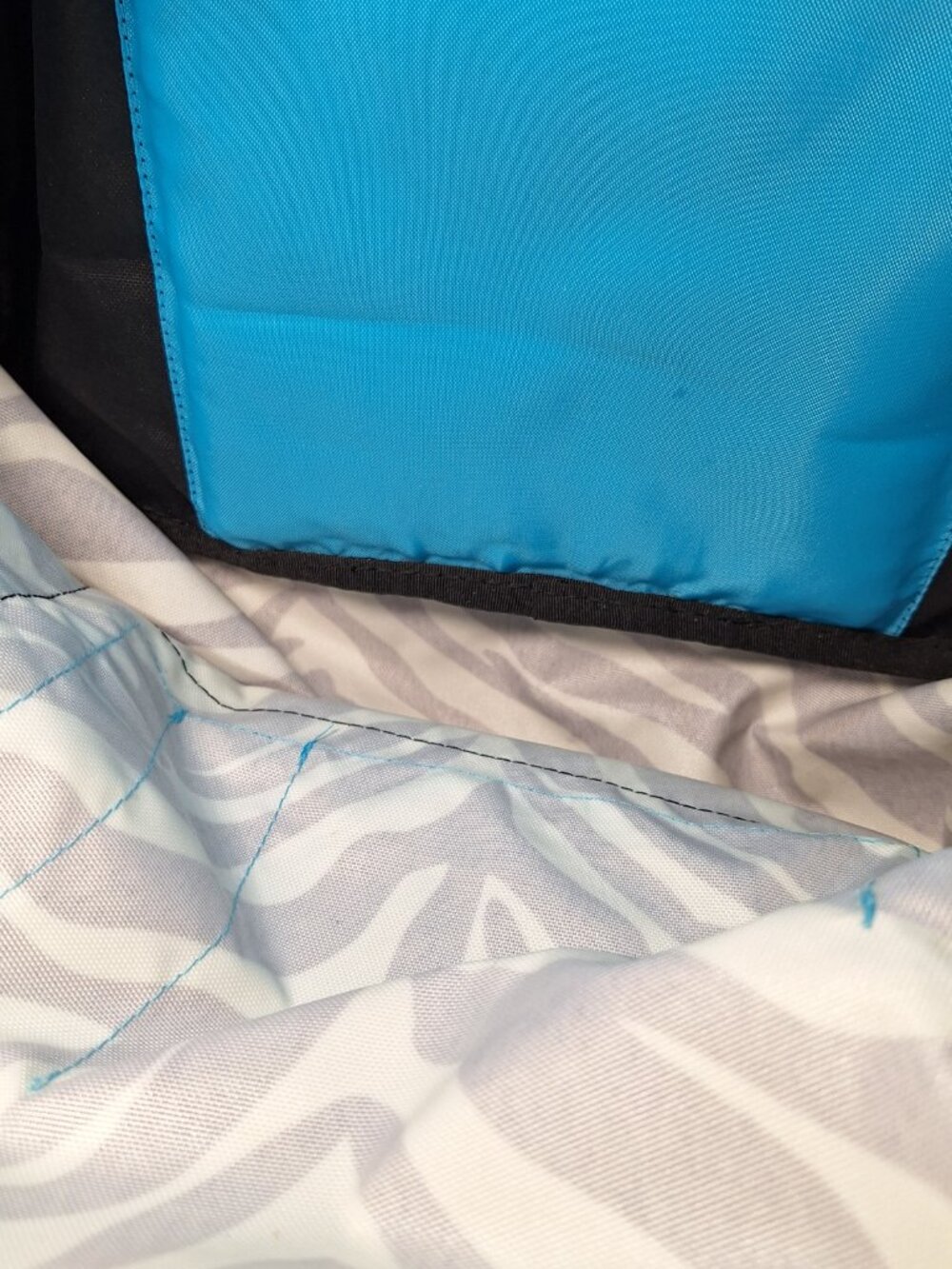 Jansport Backpack Zebra Black White w/Blue - Picture 8 of 10